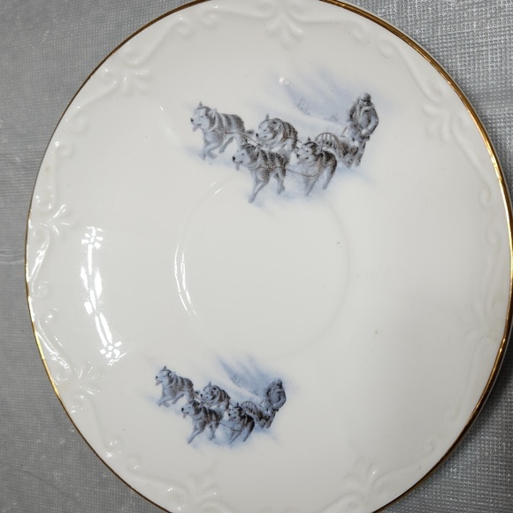 Renaissance Fine Bone China Teacup - Picture 7 of 8